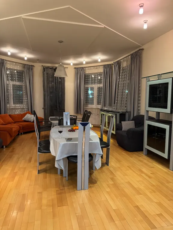 10-комнатный Дом