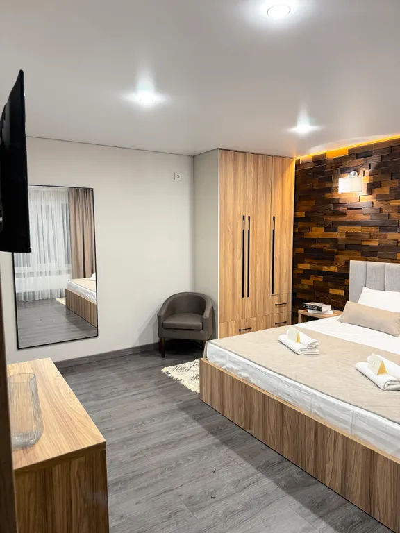 Дом с баней и бассейном