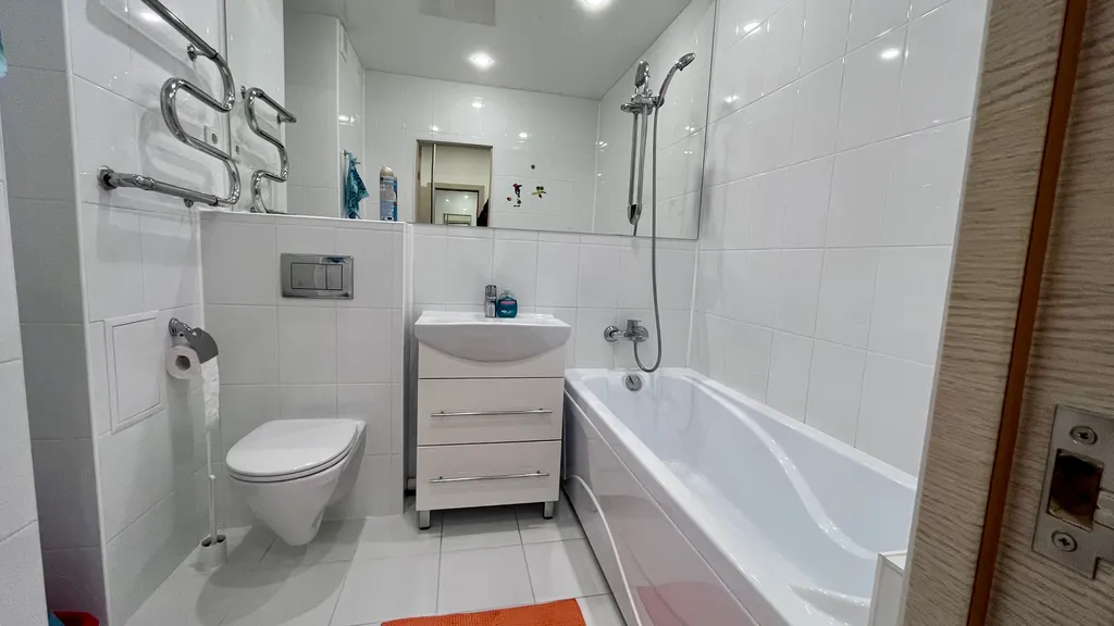 Шикарная квартира с видом на город с лоджии 17 эт,в центре Древлянки