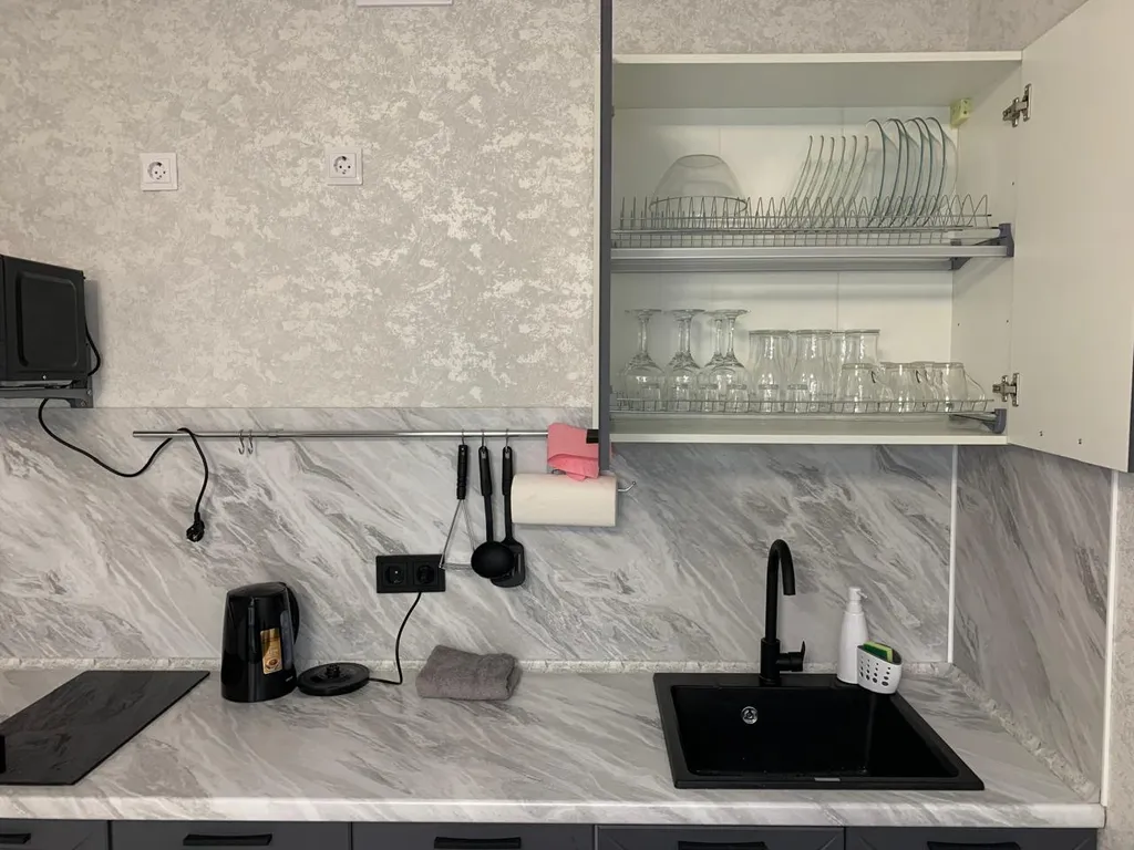 Ассорти, двухкомнатные апартаменты комфорт класса с удобствами