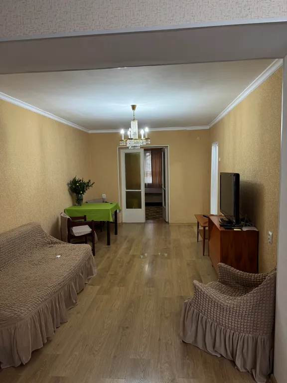 Уютная квартира в центре города у моря