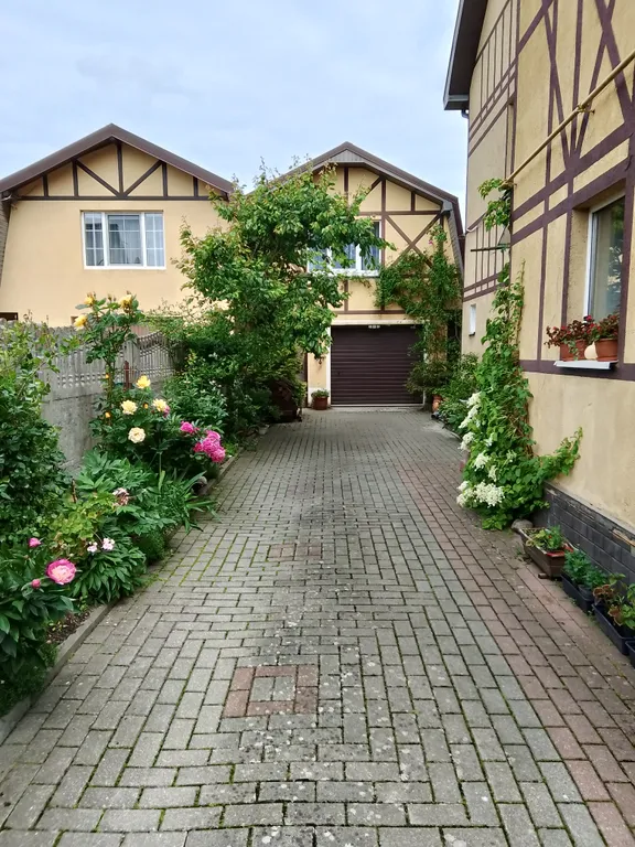 Уютная студия в тихом зелёном районе