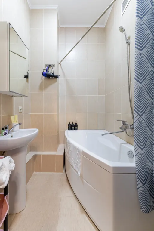 Однокомнатная квартира возле ЭКСПО