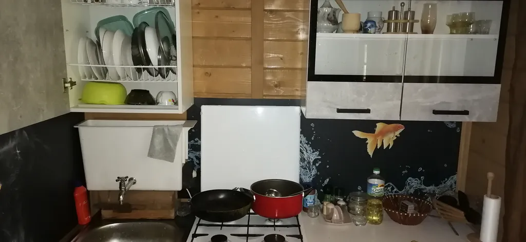 Дом рядом с озером