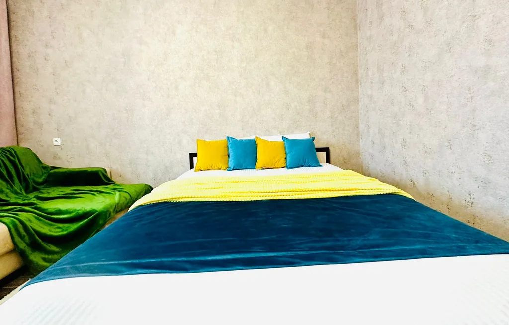 Уютная 1-комнатная квартира с балконом в центре города