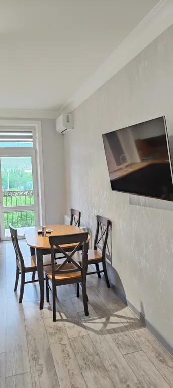 Уютная, новая  квартира в центре города с видом на гору Пушкинтау