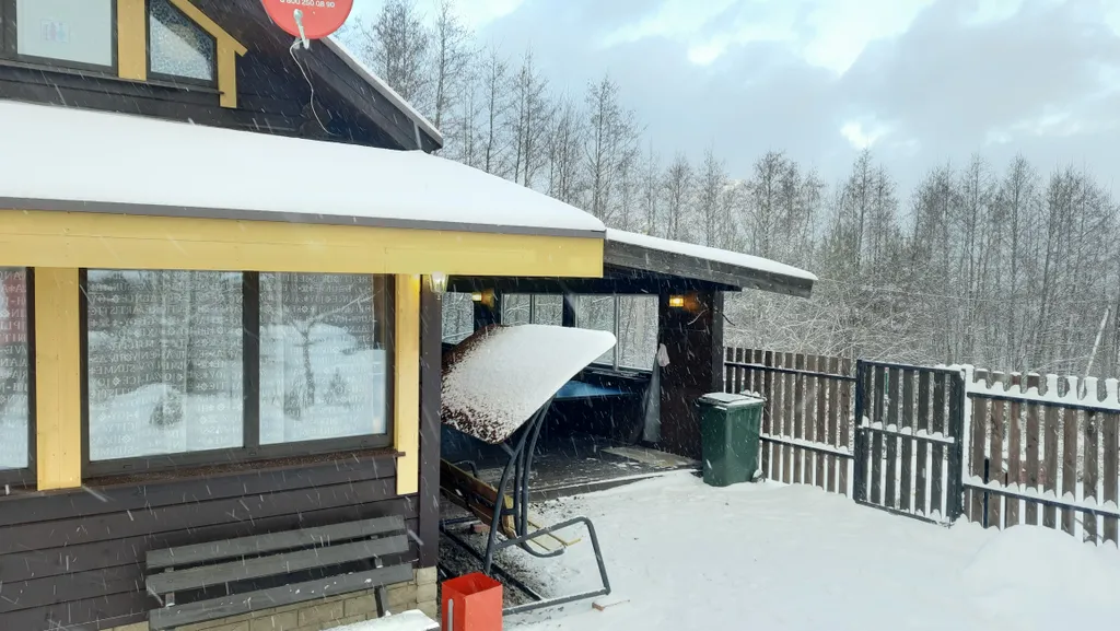 Дом-баня на берегу озера