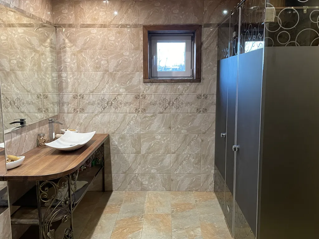 Дом из бревна с русской баней