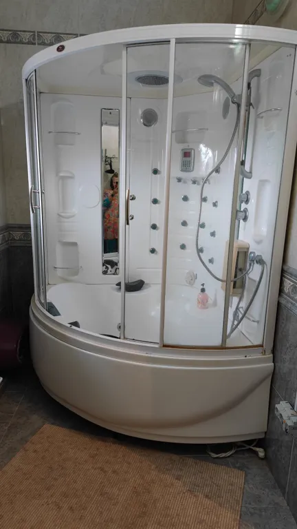 Элитный отдельный дом, большая кухня, 4 изолированные спальни