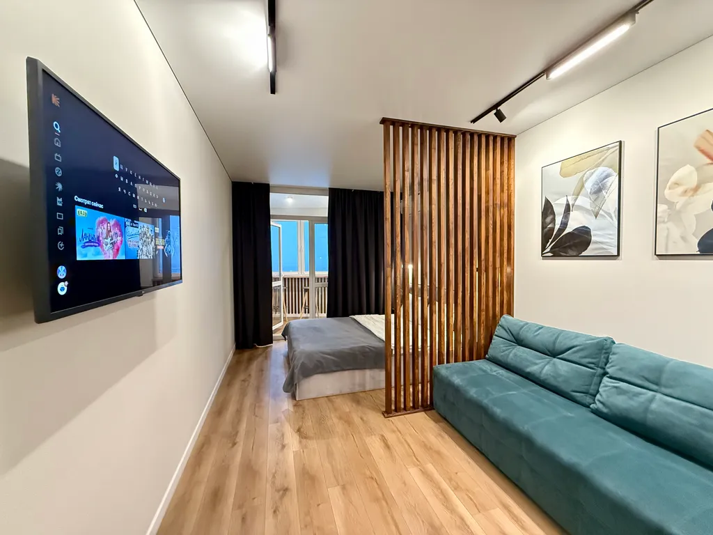 Дизайнерская студия с видом на реку