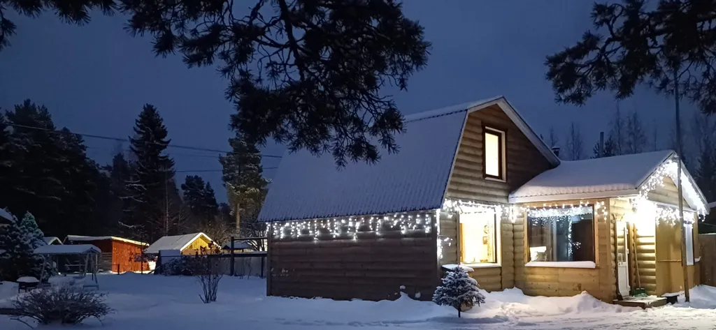 Дом на берегу реки в живописном месте, рядом озеро Сямозеро