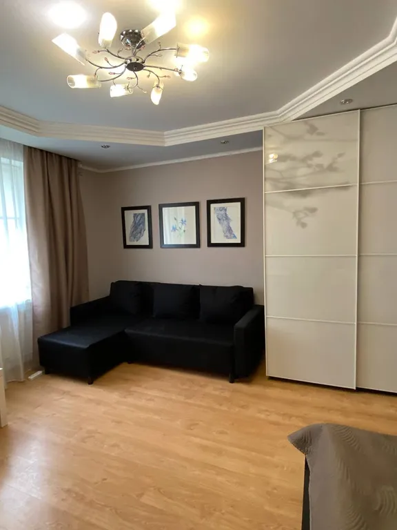 Двухкомнатная квартира с большой лоджией в центре курорта Небуг