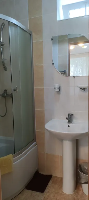 Комфортабельные номера в центре поселка