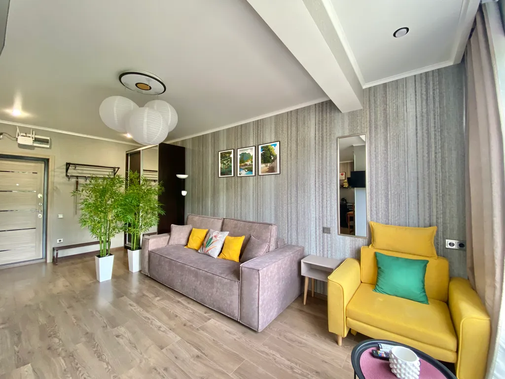 Квартира Квартира Уютная студия с панорамными окнами, балконом, видом на горы — Мацеста