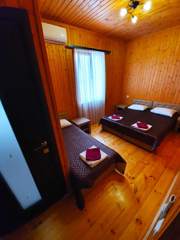 Трехместный номер с удобствами