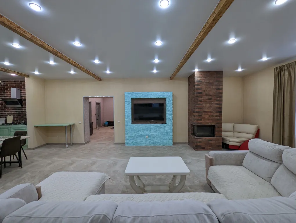 Коттедж с баней