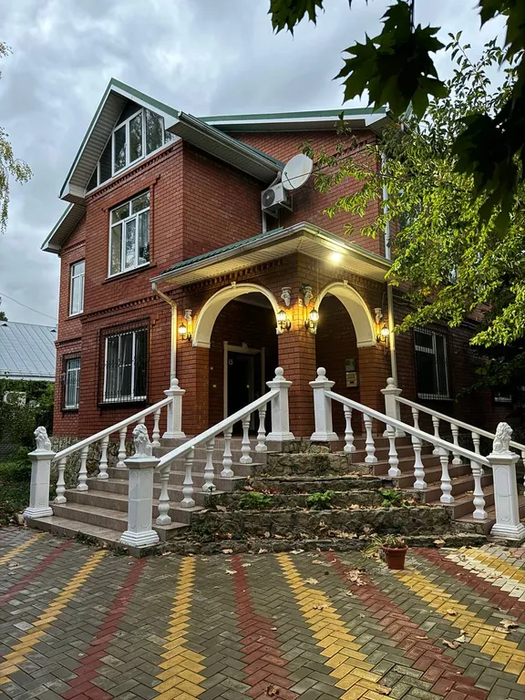 6-комнатный Дом