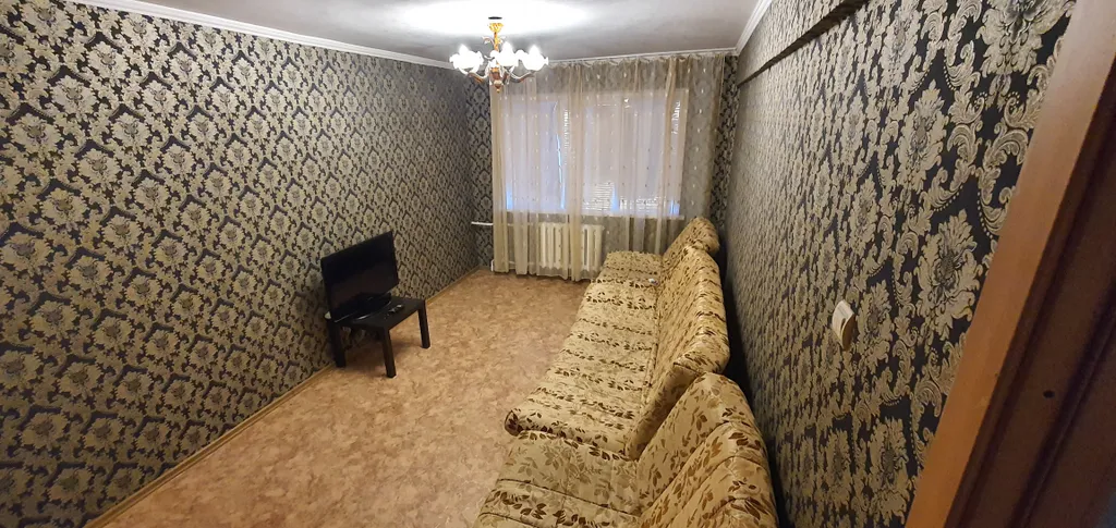 Уютная 1-комнатная квартира — аренда посуточно в Омск