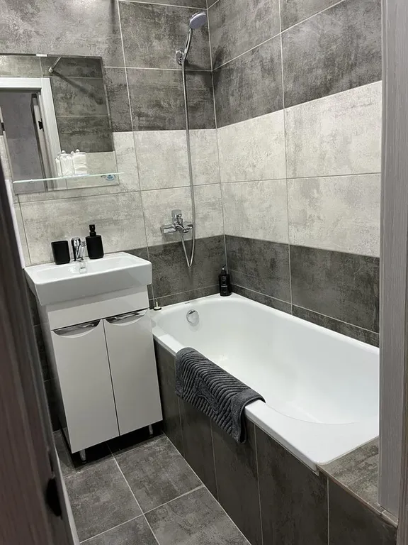 Современная красивая квартира в центре города