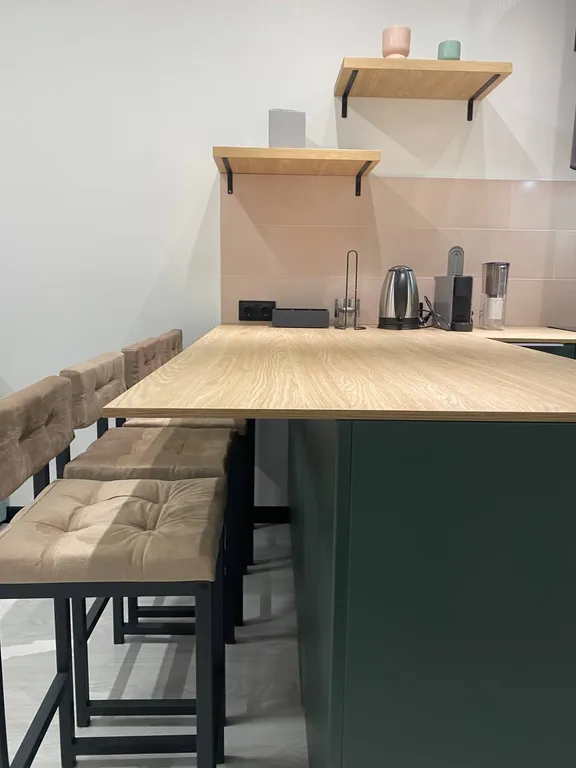 Апартаменты "Пикассо" - индустриальный шик с яркими акцентами