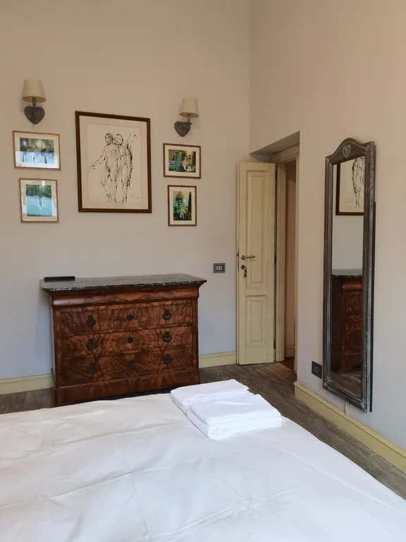 Комната с личной ванной в центре около Ватикана и площади Дель Пополо