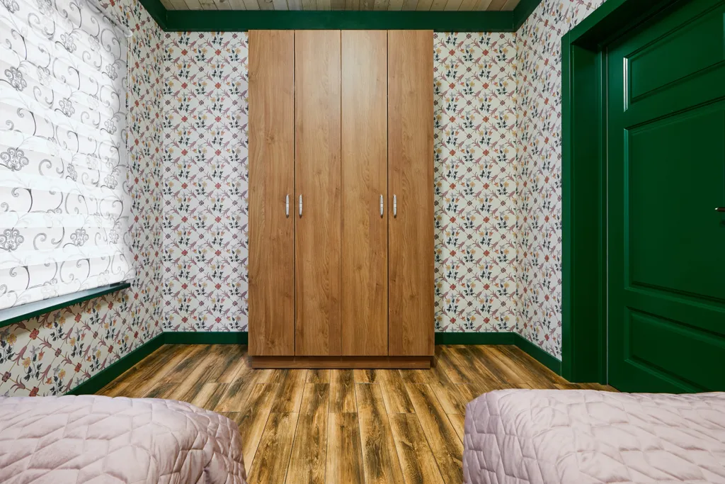 Большой коттедж с 5 спальнями, камином и террасой, Ромашка