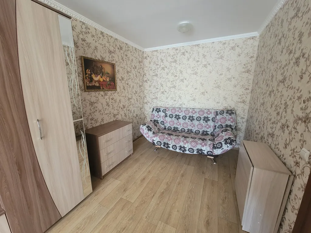 2-комнатная квартира вблизи парка и озера