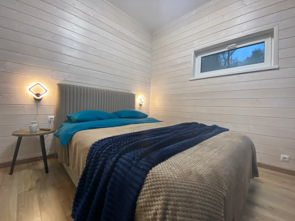 Дом с бассейном