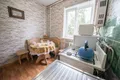 Кухня с набором посуды, моющие средства