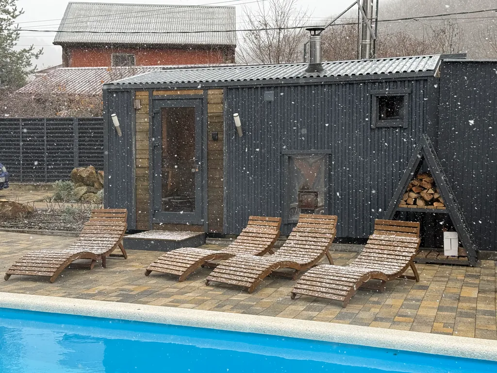 Коттедж А-фрейм коттедж Мята с бассейном — Прасковеевка