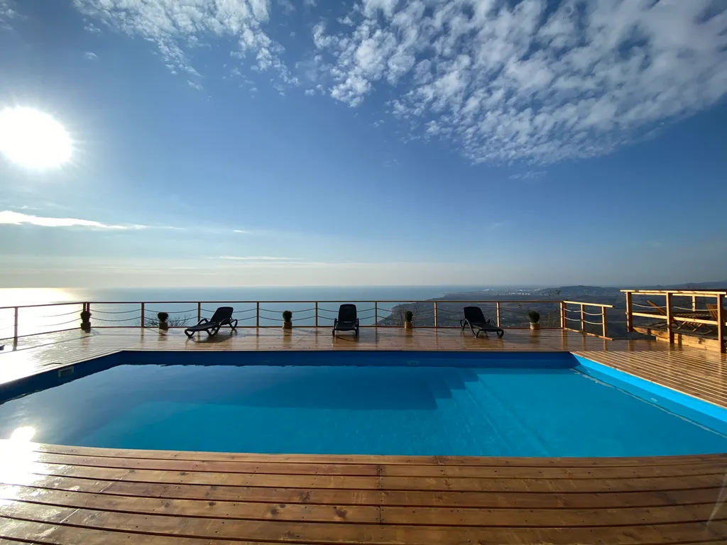 Новый глэмпинг в горах с панорамным видом на олимпийский парк