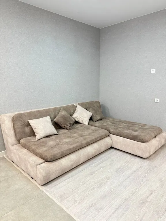 Современная квартира в 5 мин от ТЦ, удобная локация