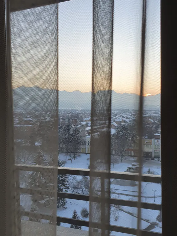 Апартамент с видом на горы