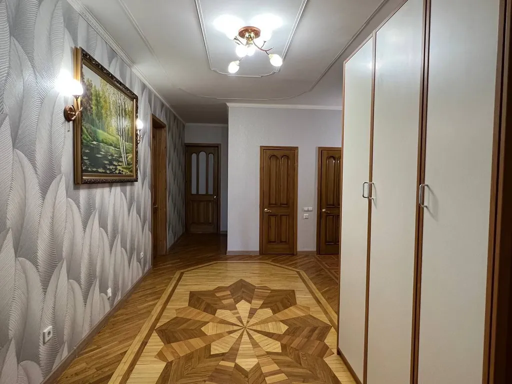 4-комнатные апартаменты рядом с центральной улицей Баумана