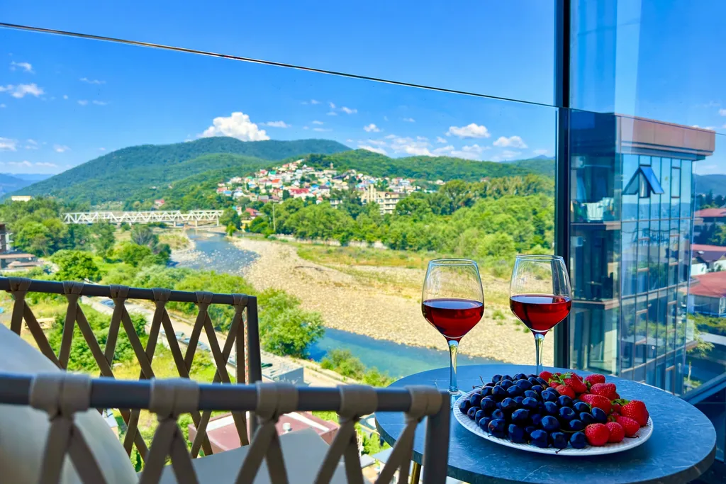 Квартира Квартира Делюкс с балконом и видом на горы и реку — Лазаревское