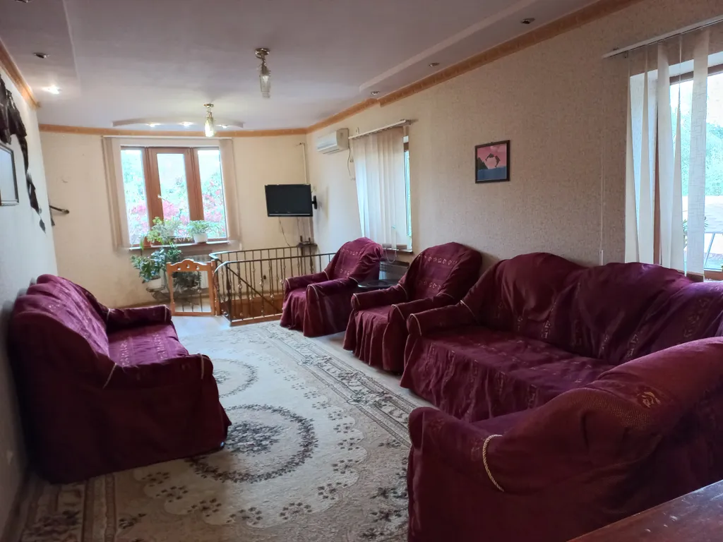 Коттедж Дом с сауной и бильярдом в центре — аренда посуточно в Донецк