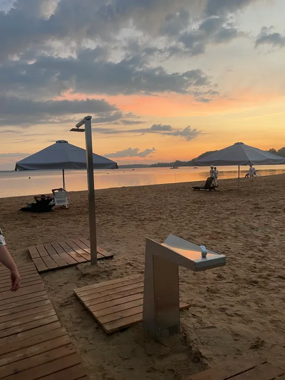 Обустроенная усадьба с камином на Нарочи