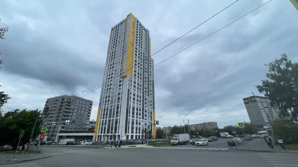 Не в отеле, а в квартире на Репина 77