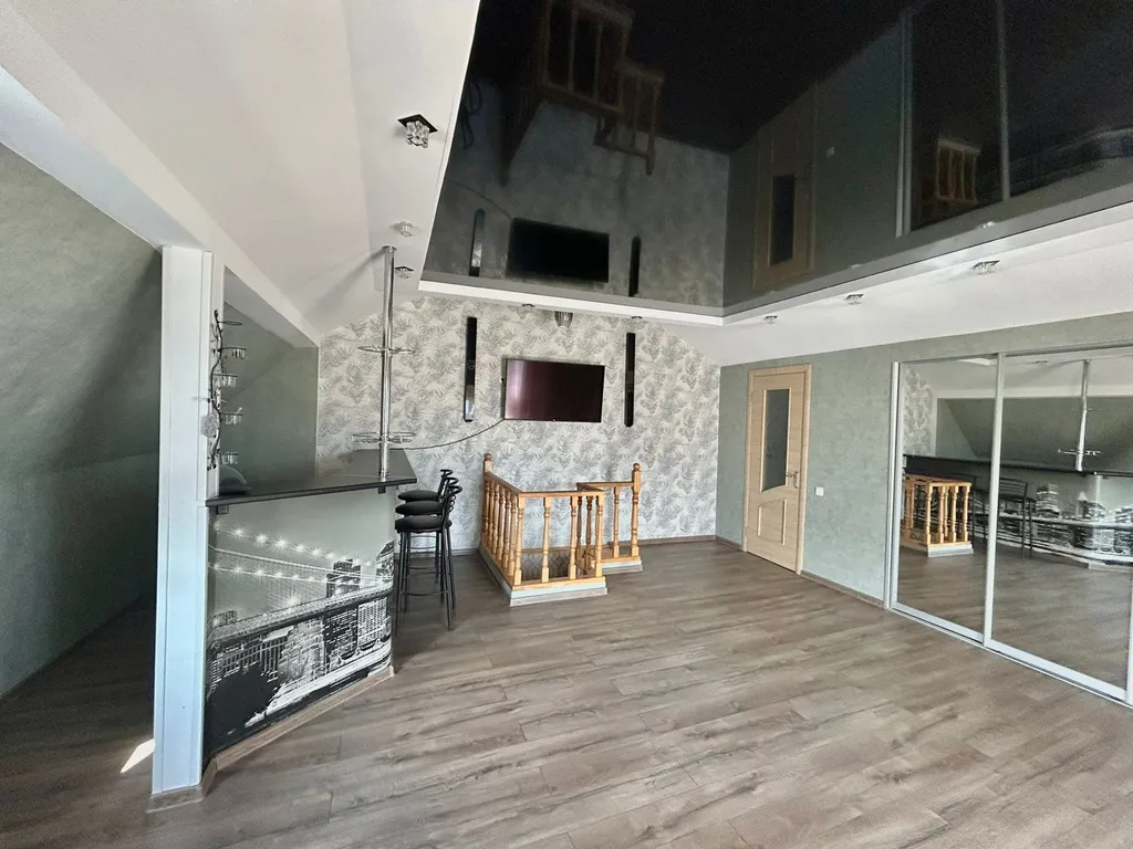 Коттедж Дом с видом на море и горы — Ялта