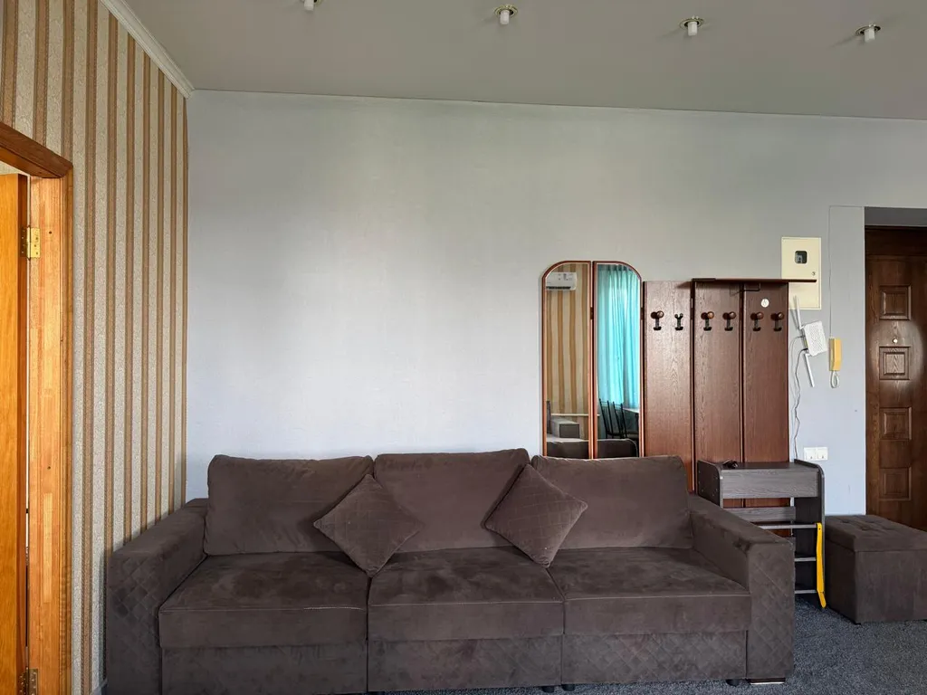 Просторная чистая квартира в самом центре города