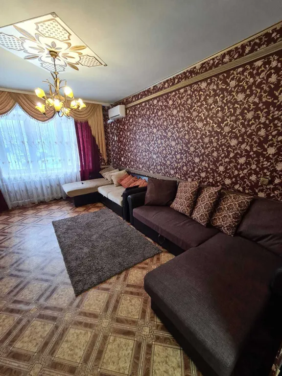 3-комнатная район ледового дворца