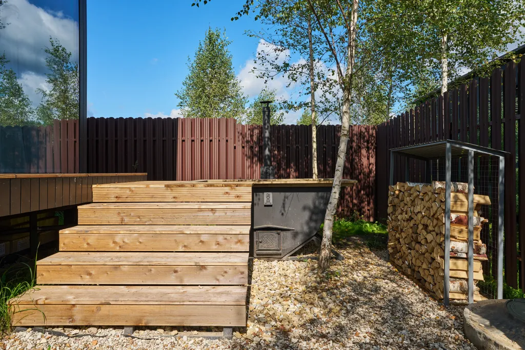 Коттедж Домик у реки в окружении сосен с камином, сауной и чаном — Семеновское