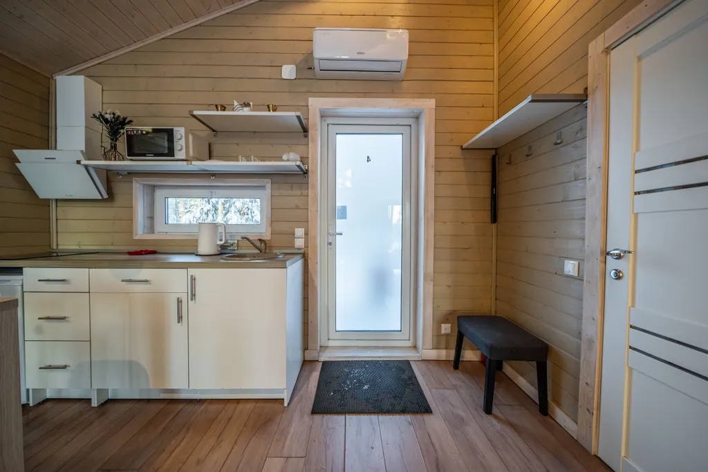 Домик с видом на лес