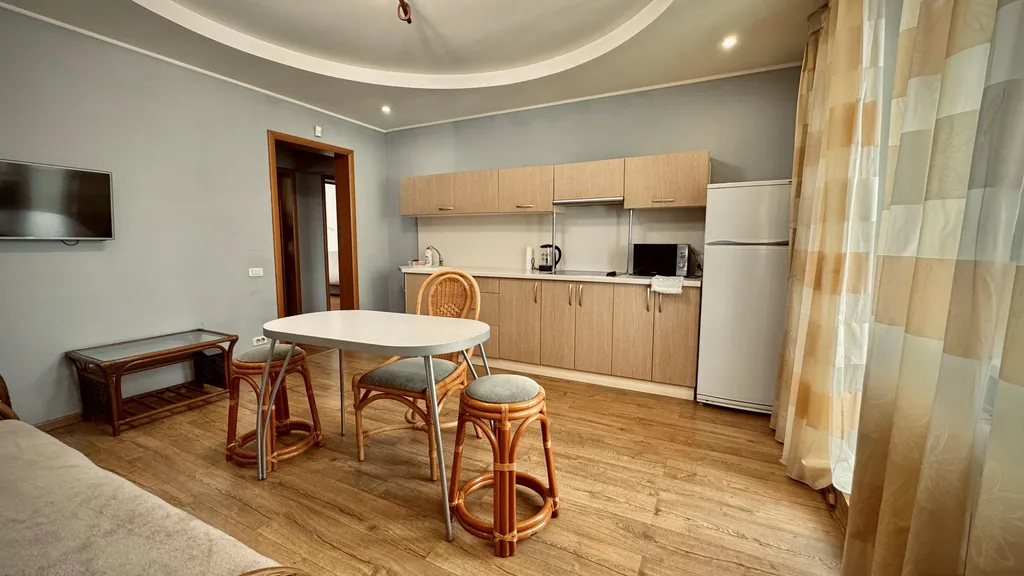 2-комнатная квартира в центре города с сауной и джакузи