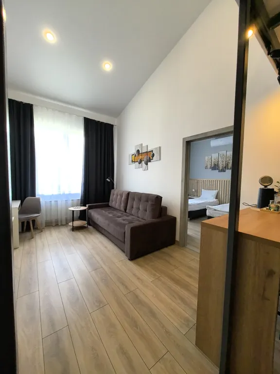 Квартира Двухкомнатная студия с кухней с 2-я санузлами и TV в каждой комнате — Коммунар