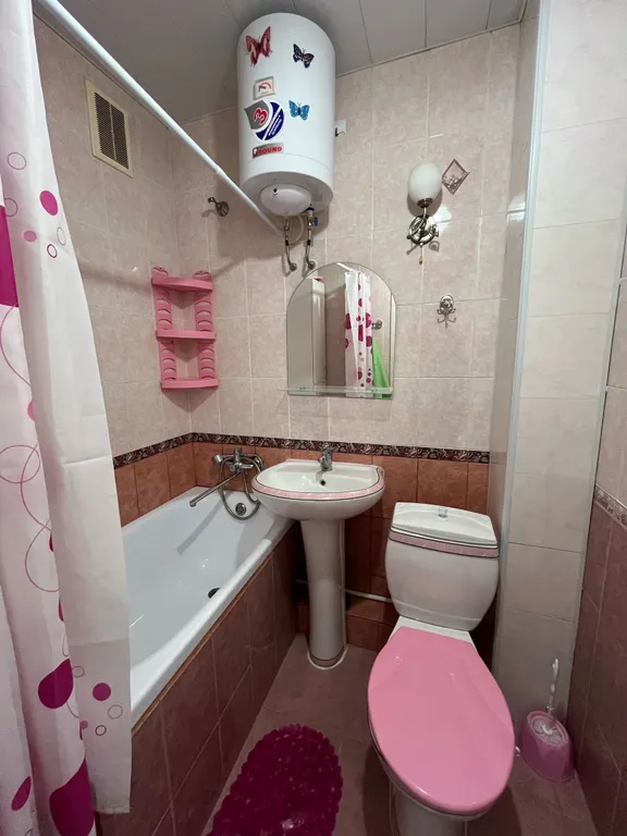 Комфортная квартира возле можжевеловой рощи