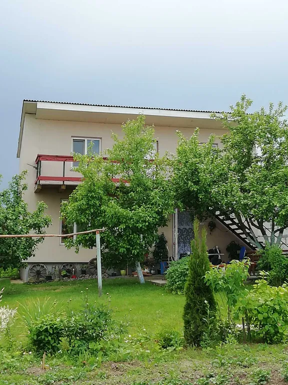 Усадьба на берегу реки