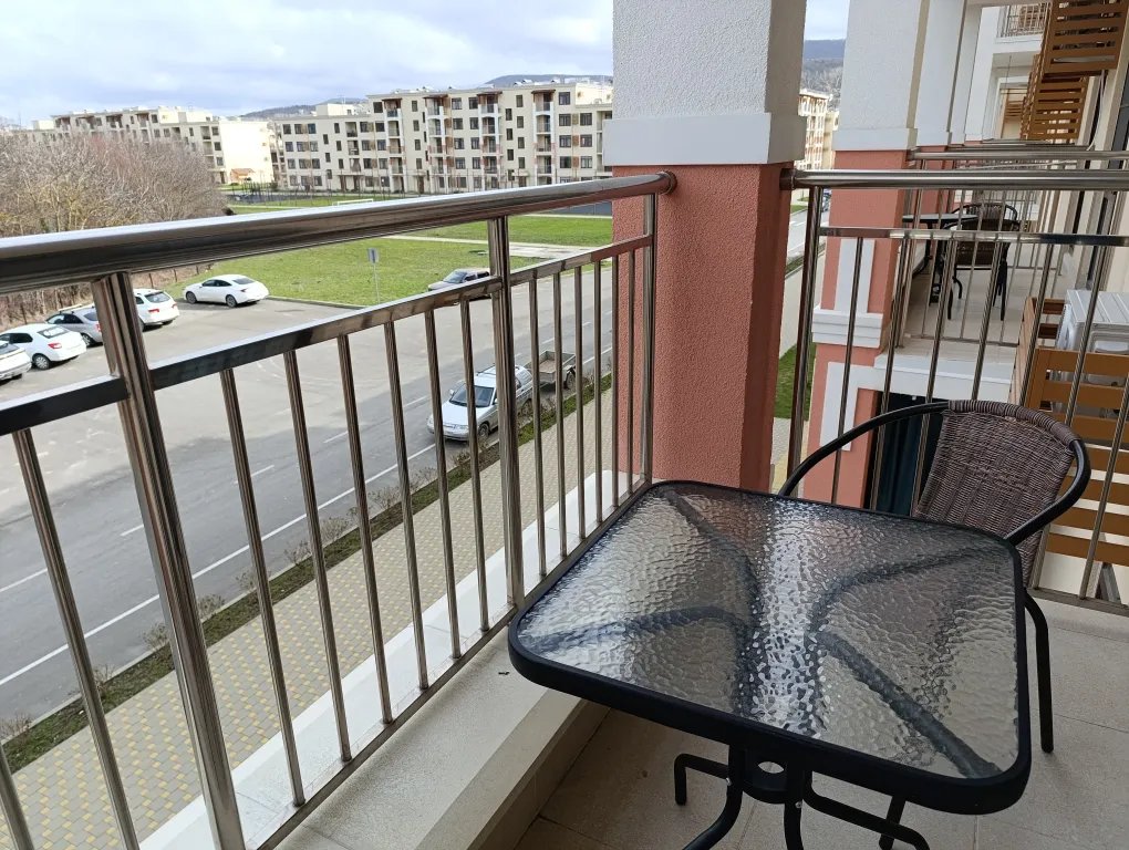 38 Однокомнатная с бассейном для 4 персон