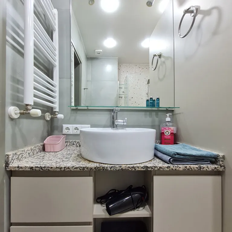 Комфорт и вид на море Отдельная спальня Гостиная Кухня Балкон