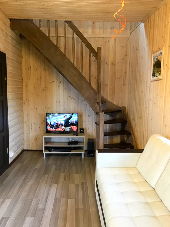 Коттедж 4-комнатный Дом — Луга